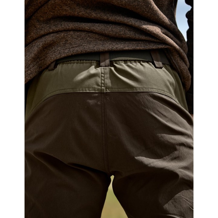 Harkila Fjell Grape Leaf Willow Green robuste Sommerhose
