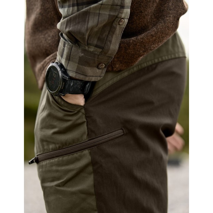 Harkila Fjell Grape Leaf Willow Green robuste Sommerhose