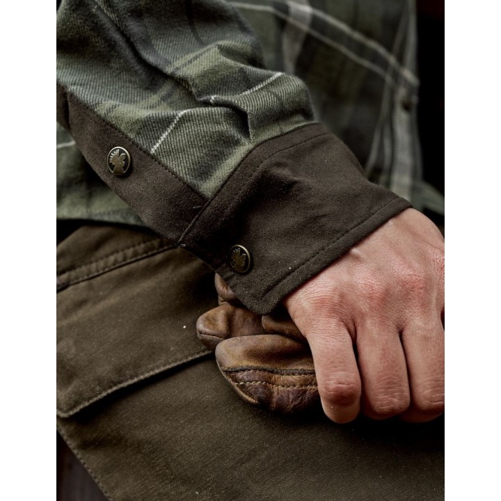 Harkila Pajala : chemise en flanelle pour femme, motif à carreaux olive