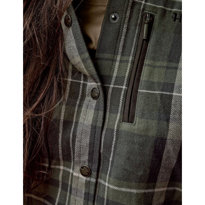 Harkila Pajala : chemise en flanelle pour femme, motif à carreaux olive
